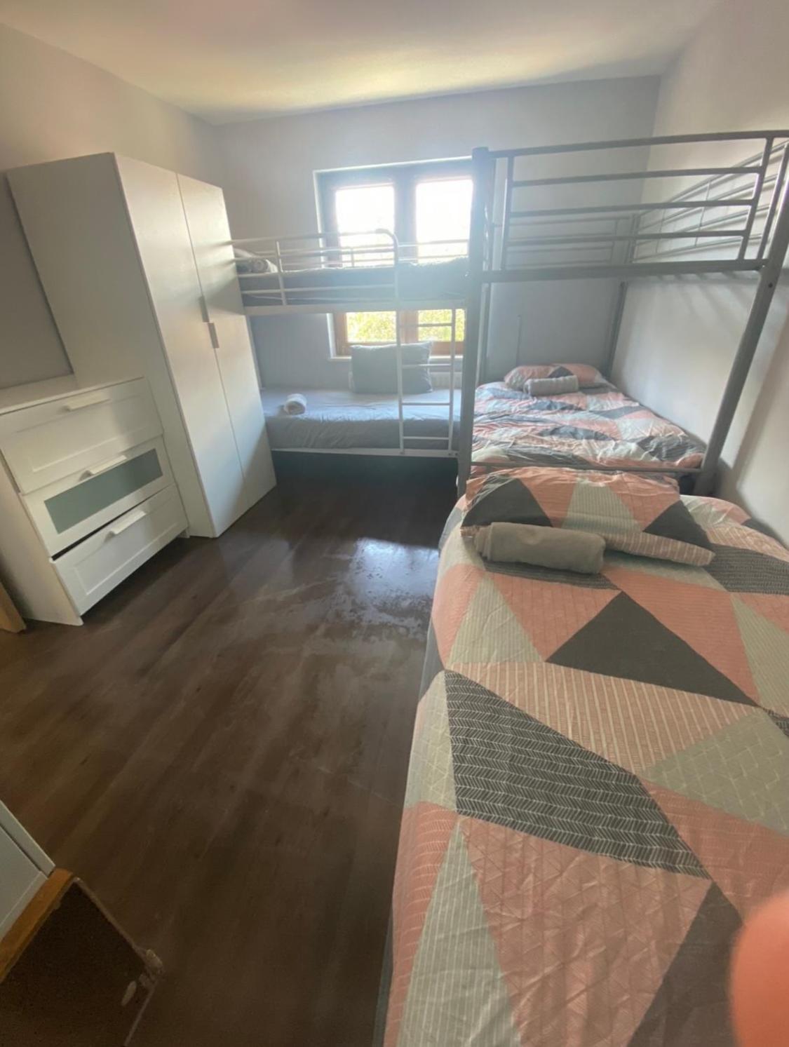 Dublin Airport Big Rooms With Bathroom Outside Room - Kitchen Only 7 Days Reservation Экстерьер фото